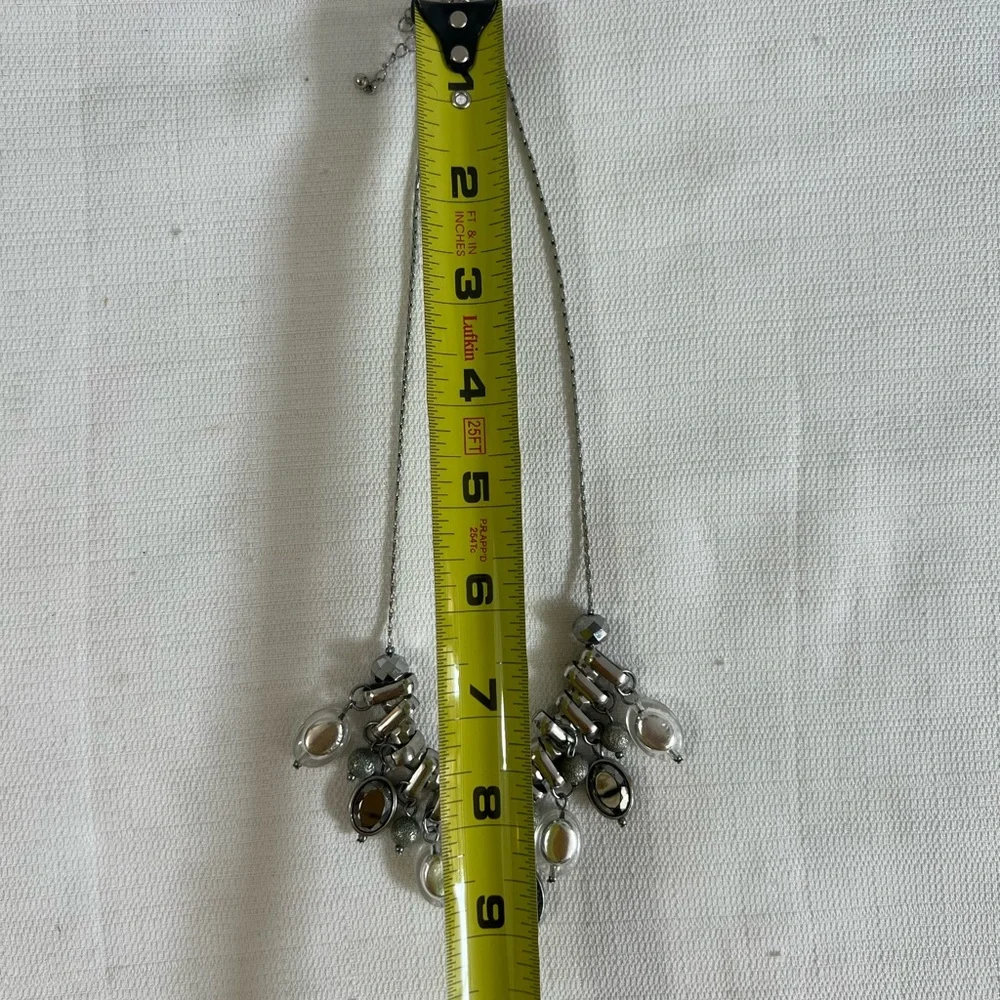 New York and‎ Co necklace
